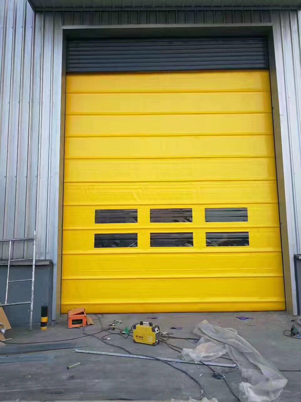 快速卷帘门 - 宏泰兴业金属门窗_天津卷帘门,天津伸缩门安装,天津感应